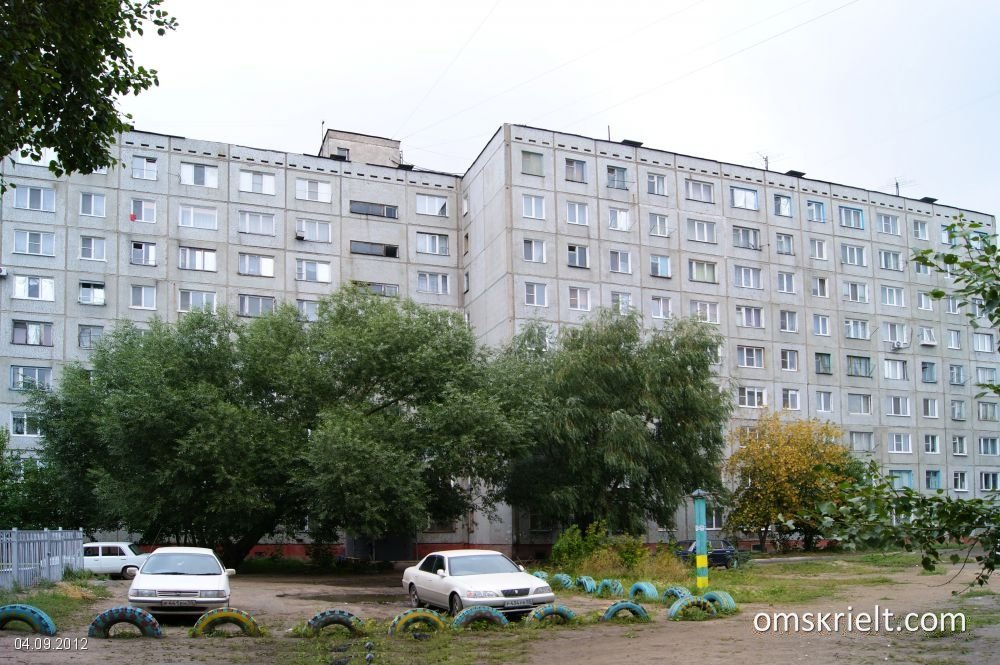 Омск 33. Космический проспект 105 Омск. Космический проспект 105а. Космический проспект 30 Омск. Косм проспект 105/1 Омск.